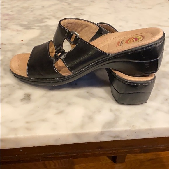 earth spirit sandals size 9